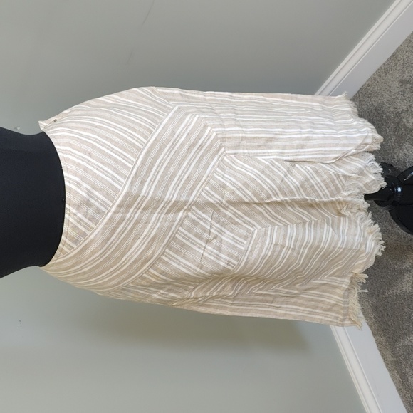 BCBG Max Azria Asymmetrical Skirt Size 10 - Picture 2 of 7